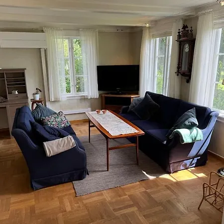Naepetro Gard Feriehus *
